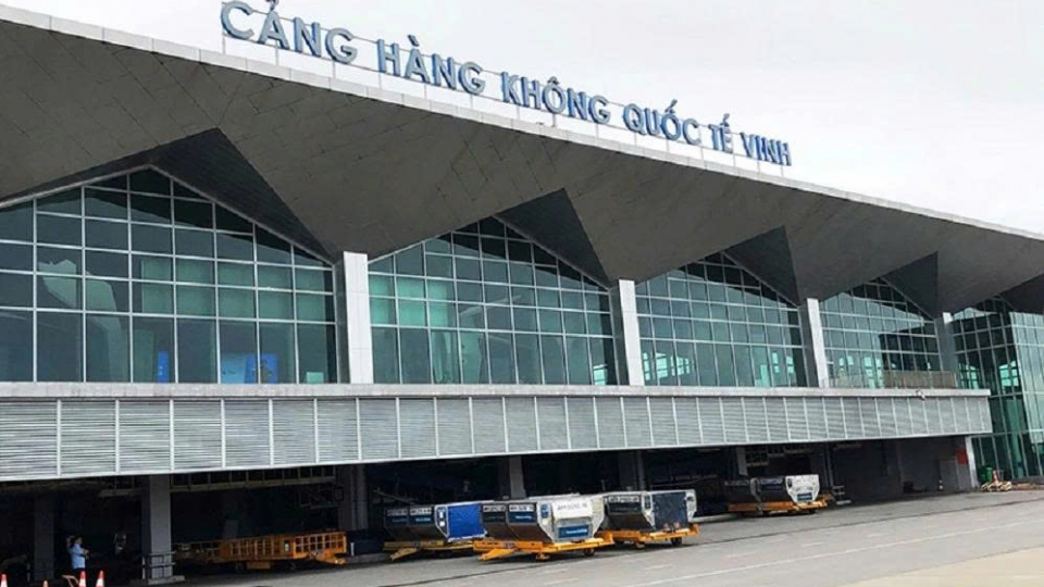 Vinh airport to close for six months for runway upgrade